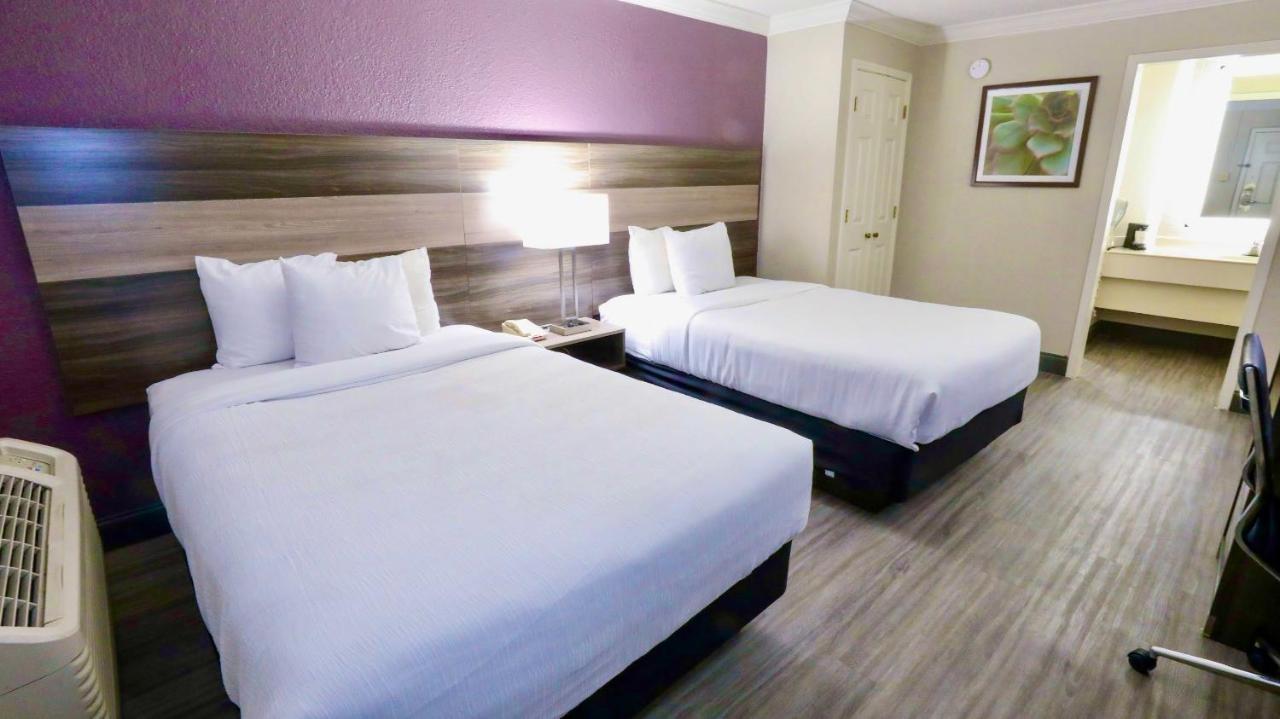 La Quinta Inn By Wyndham San Antonio Lackland Exteriér fotografie