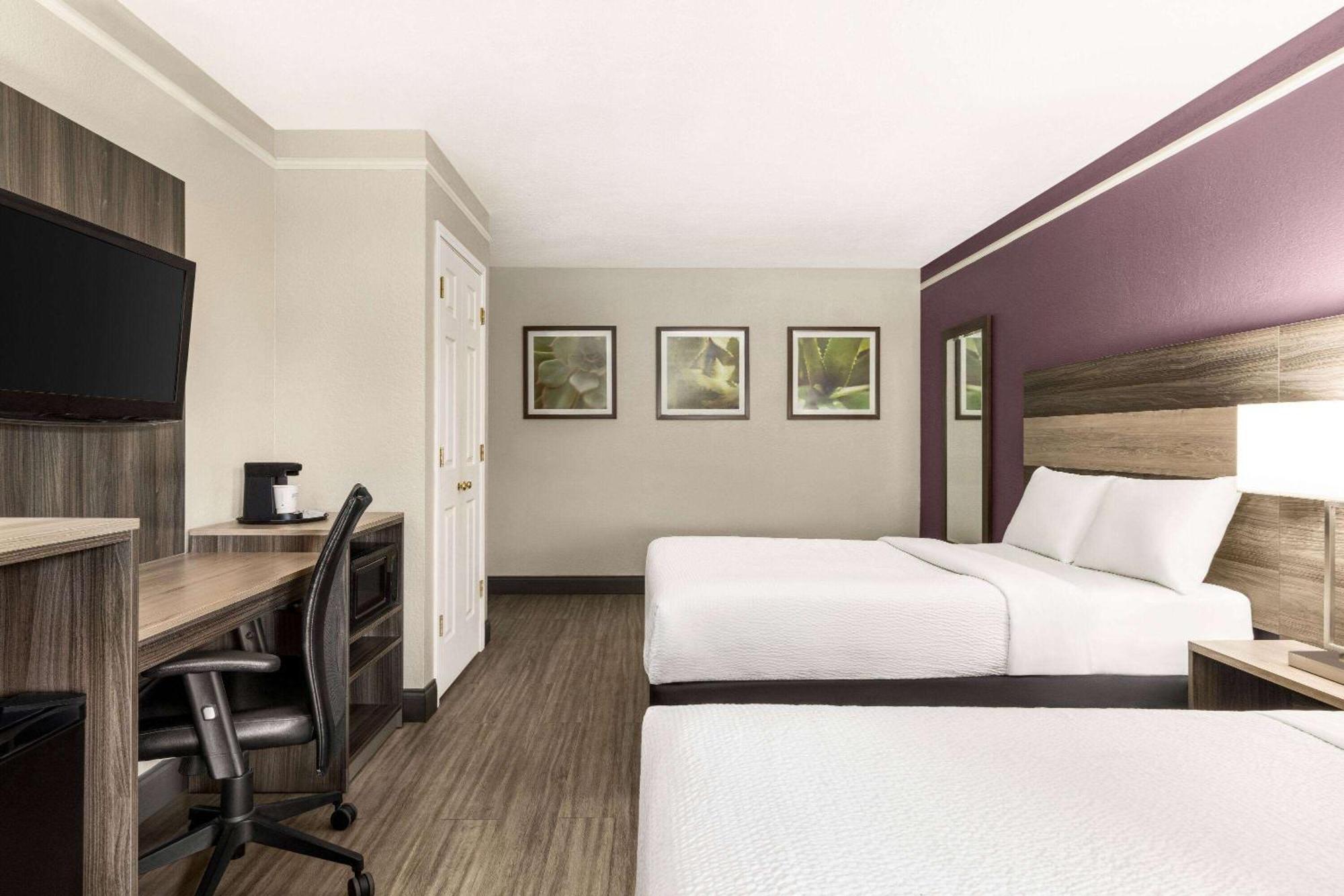 La Quinta Inn By Wyndham San Antonio Lackland Exteriér fotografie