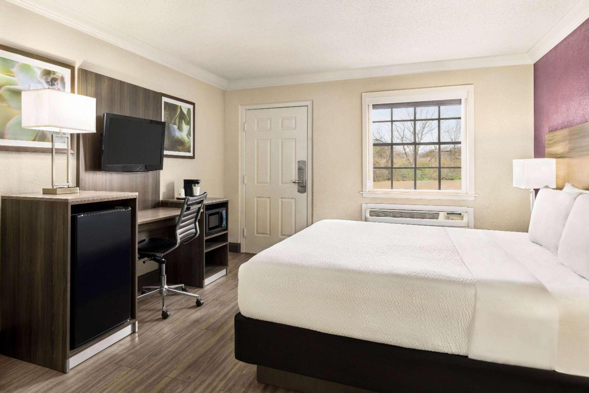 La Quinta Inn By Wyndham San Antonio Lackland Exteriér fotografie