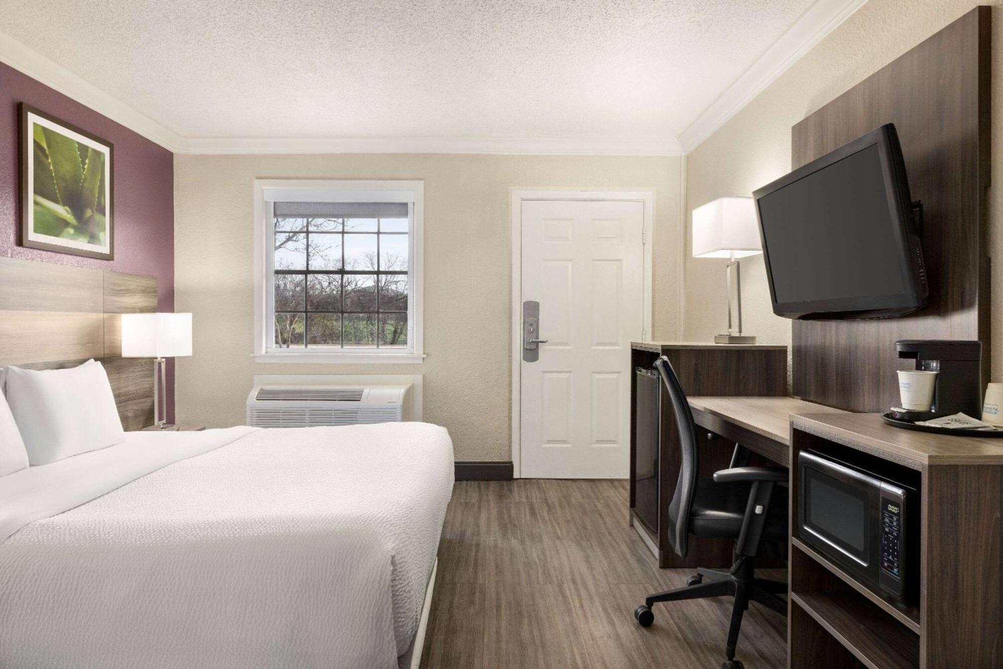 La Quinta Inn By Wyndham San Antonio Lackland Exteriér fotografie
